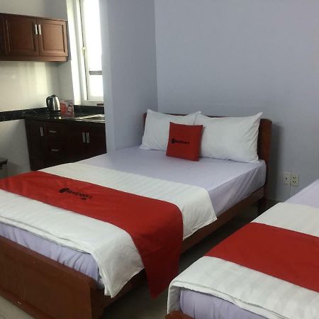 Reddoorz Near Hoa Lu Stadium Ho Chi Minh-stad Buitenkant foto